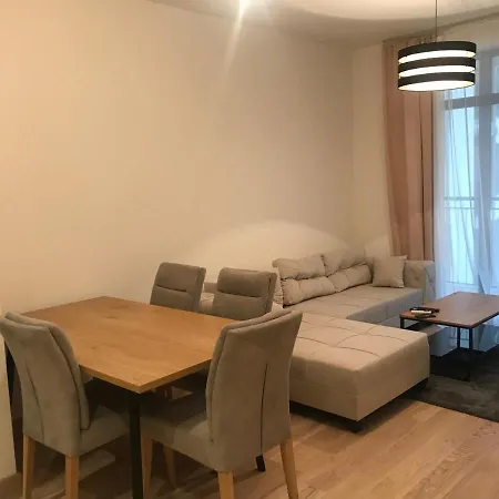 The Gates 201 Apartment *